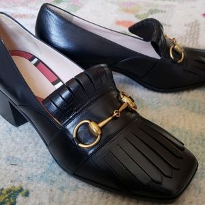 Gucci leather midheel fringe pump/loafer